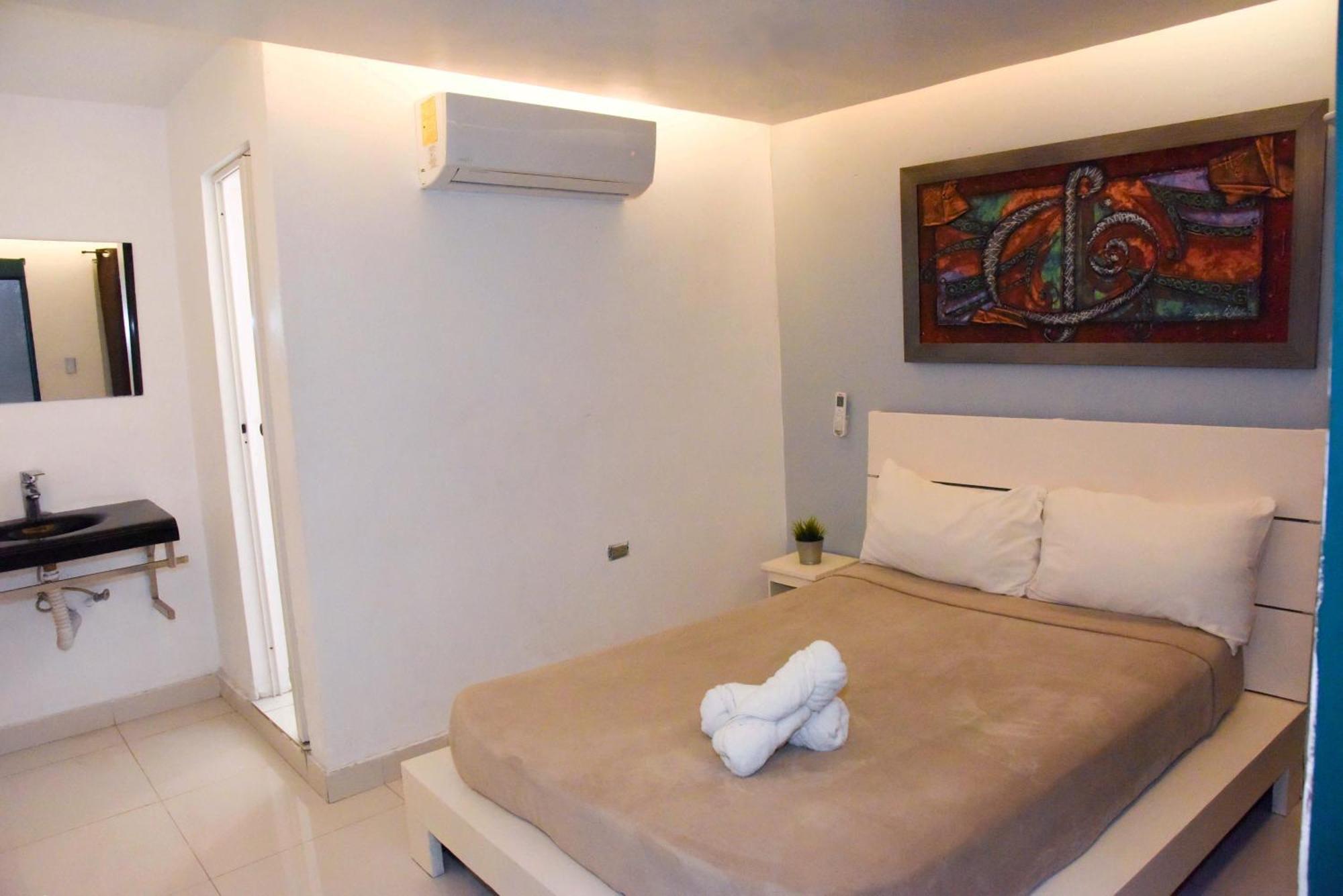 Hostel Gato Colonial Санто-Доминго Экстерьер фото